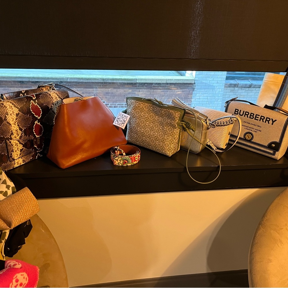 Live show items at insanely low prices
